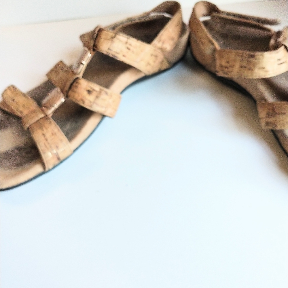 Vionic Women's Amber Adjustable Strap Natural Cor… - image 5